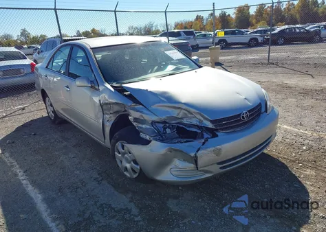 2004 Toyota Camry Le из США, поврежденный, VIN 4T1BE32KX4U915264